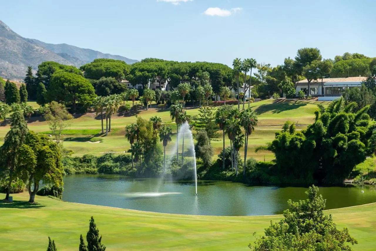 Duplex In Nueva Andalucia, Golfers Paradise Marbella Apartment