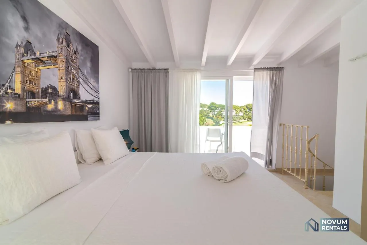 Duplex In Nueva Andalucia, Golfers Paradise Marbella Apartment