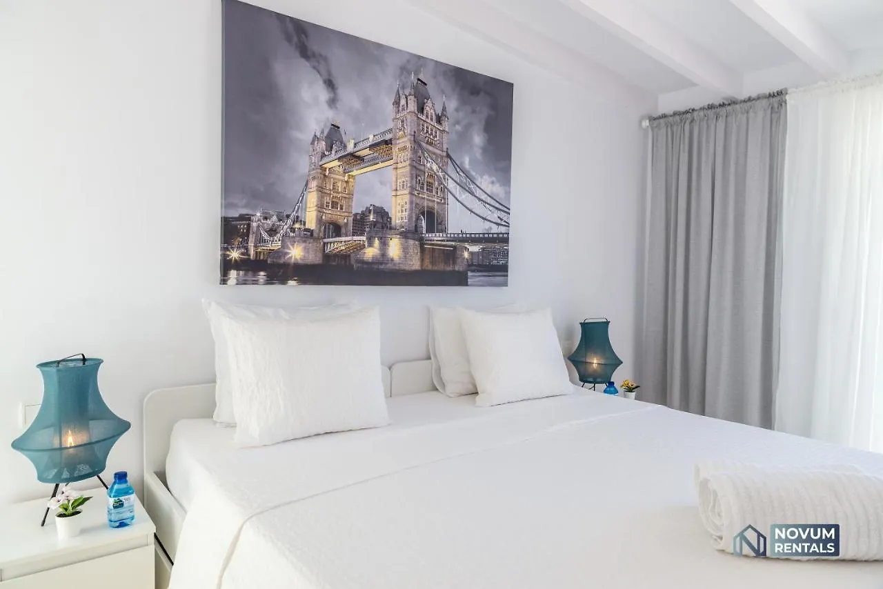 Apartment Duplex In Nueva Andalucia, Golfers Paradise Marbella